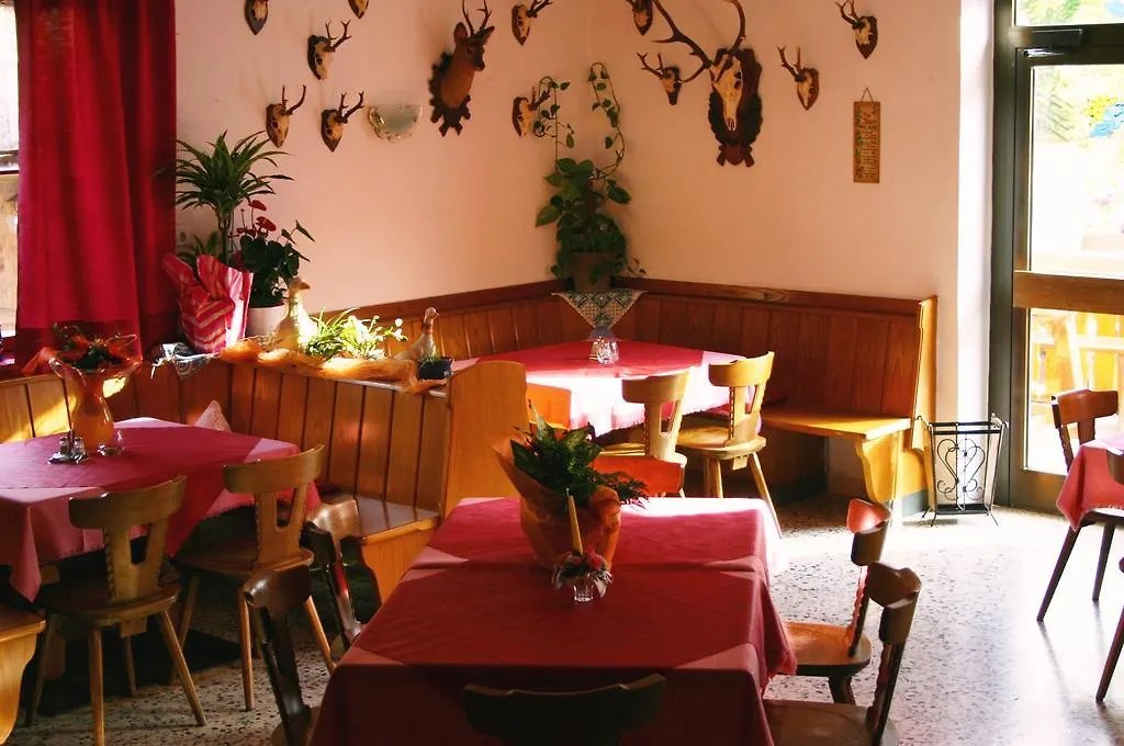 Niederhof-1