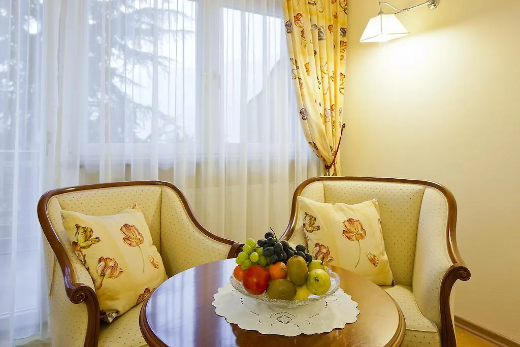 Hotel Aster-1