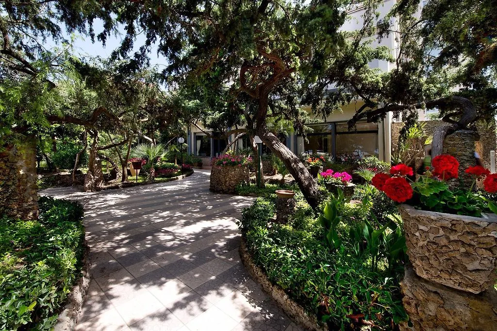 Hotel I Ginepri-1