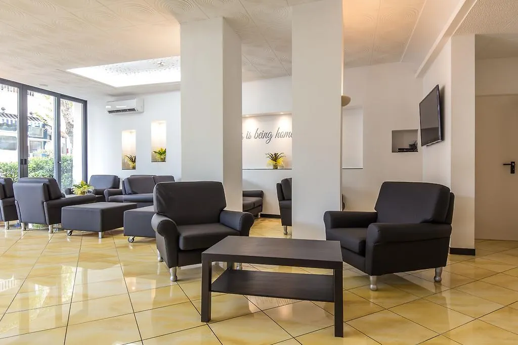 Hotel Madison-1