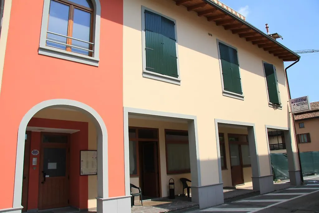 Bed & Breakfast Nettuno-1