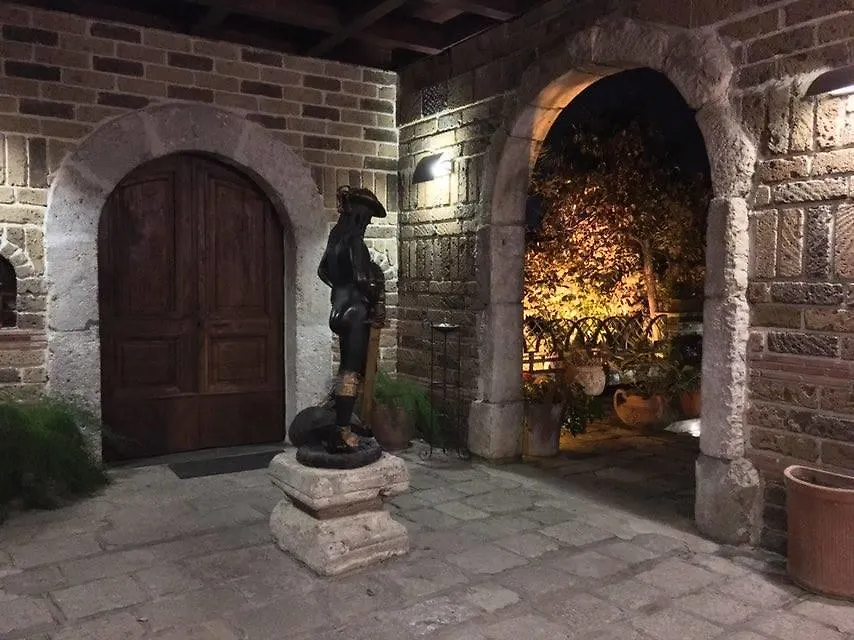 Arco Di Magliano-1