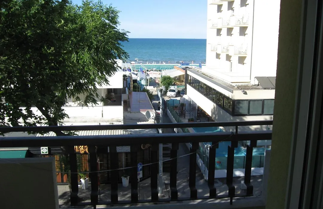 Hotel Alabama-1