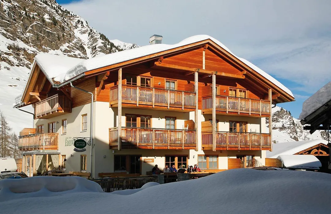 Hotel Gasthaus Edelweiss-1