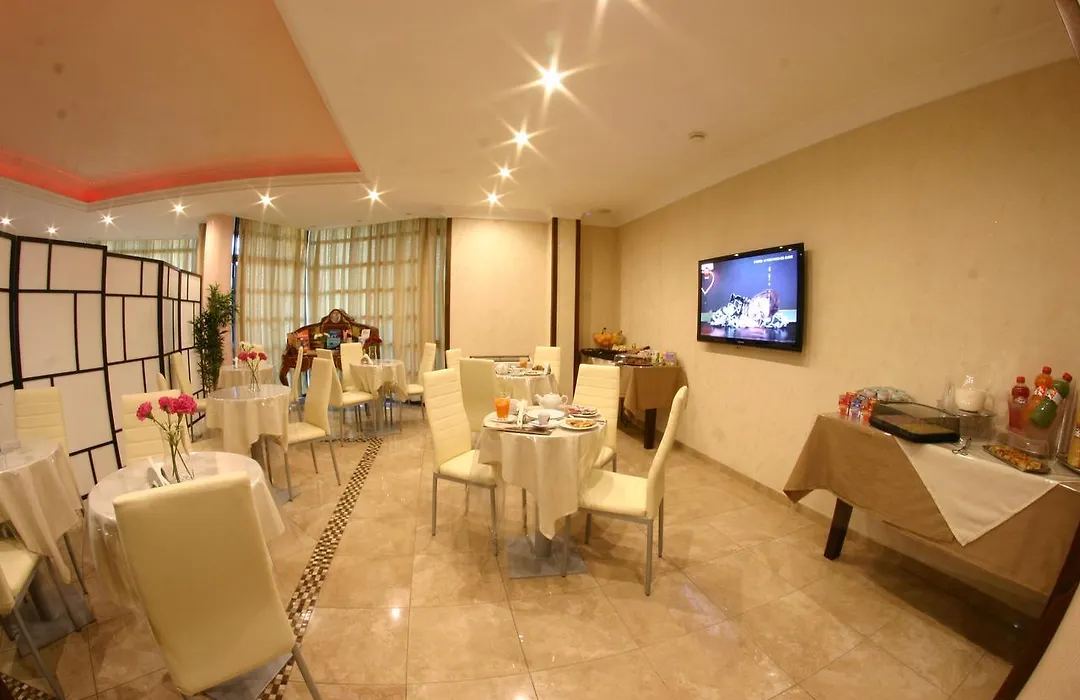 Hotel Chic-1
