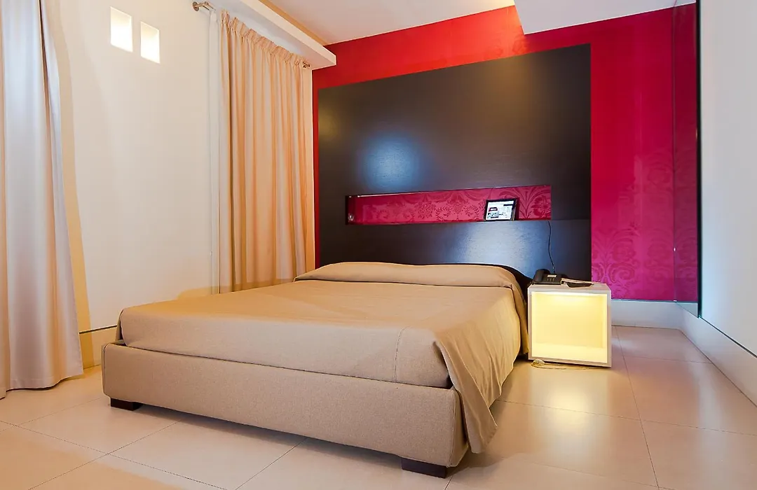 Savoy Hotel-1