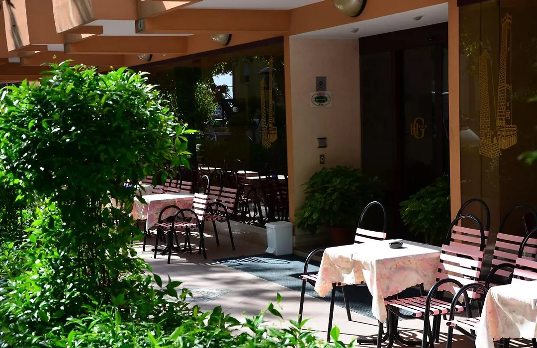 Hotel Garisenda-1