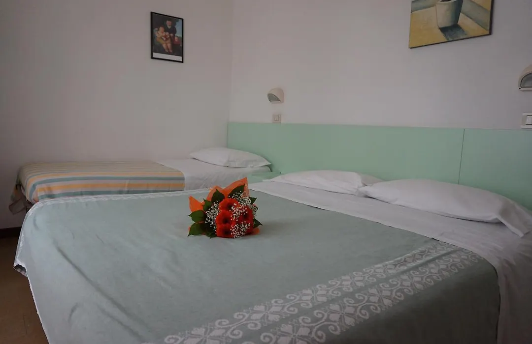 Hotel Aurora-1
