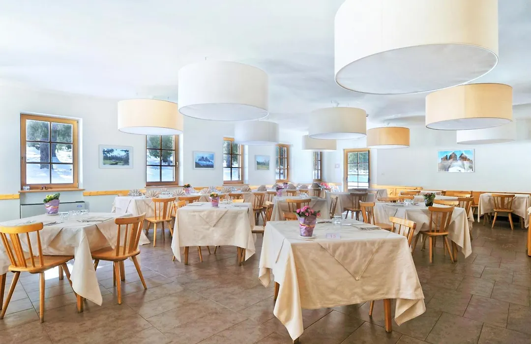 Hotel Croda Rossa-1