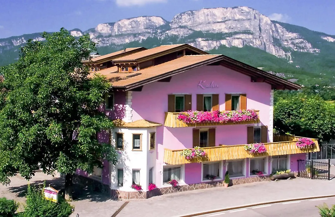 Hotel Kuhn-1