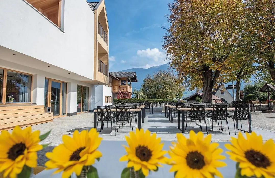Dining & Living Alpenrose-1