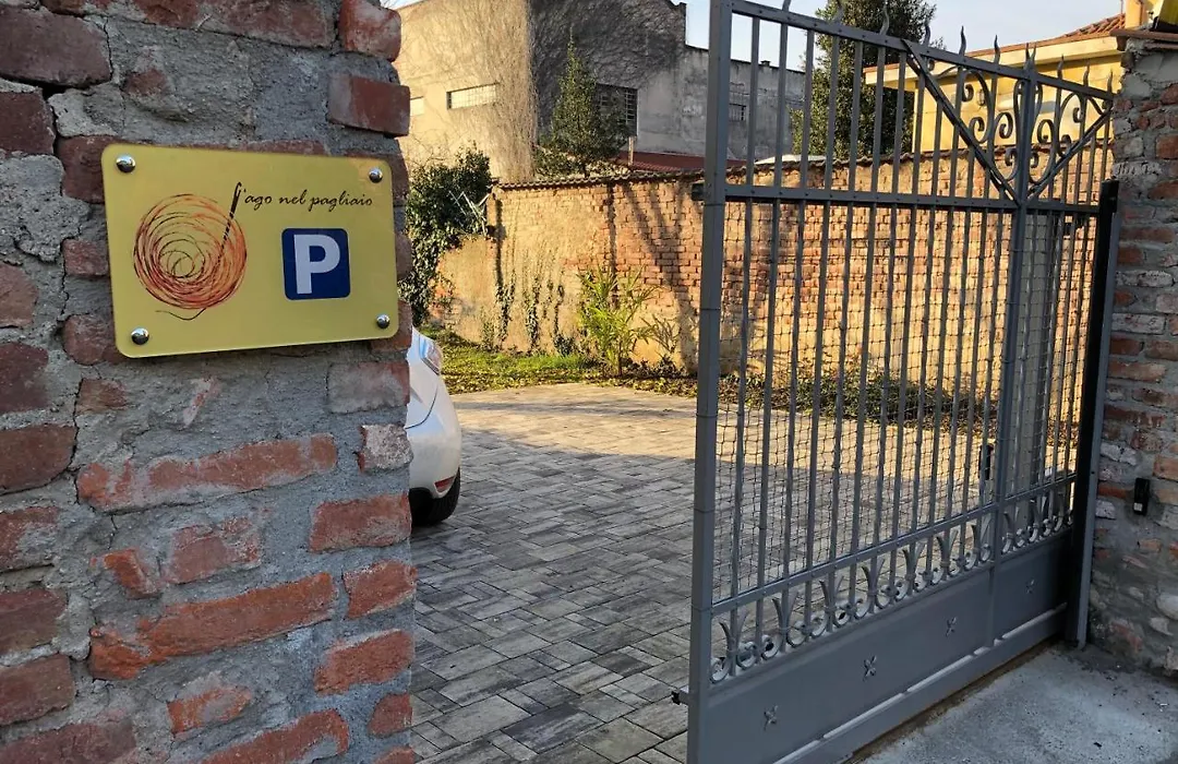 L'ago nel pagliaio-1
