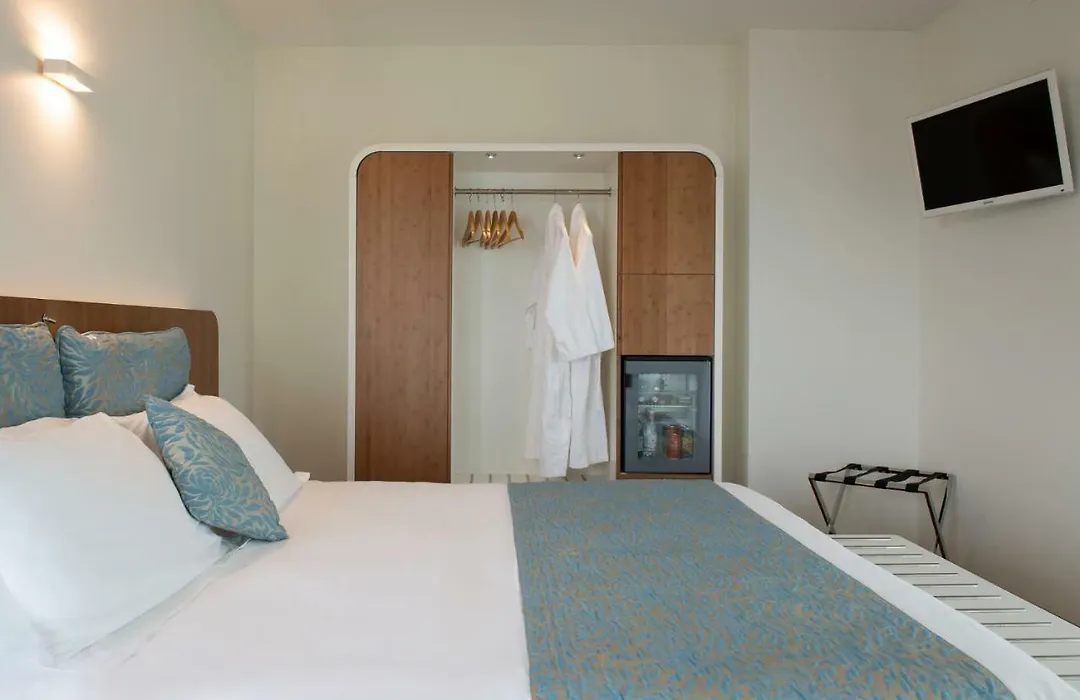 T-Suite Hotel-1