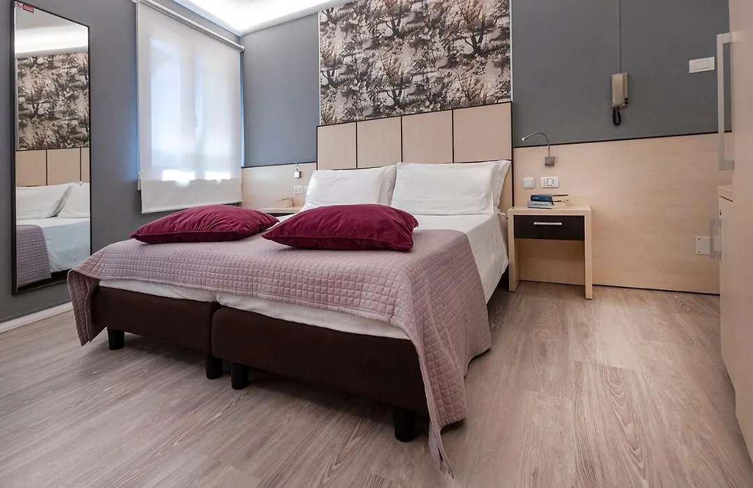 Albergo Aurora-1