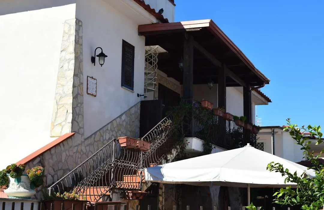 Bed &Breakfast Pinetamare-1