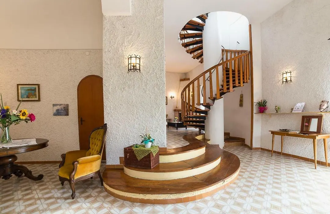 B&B Bouganville-1