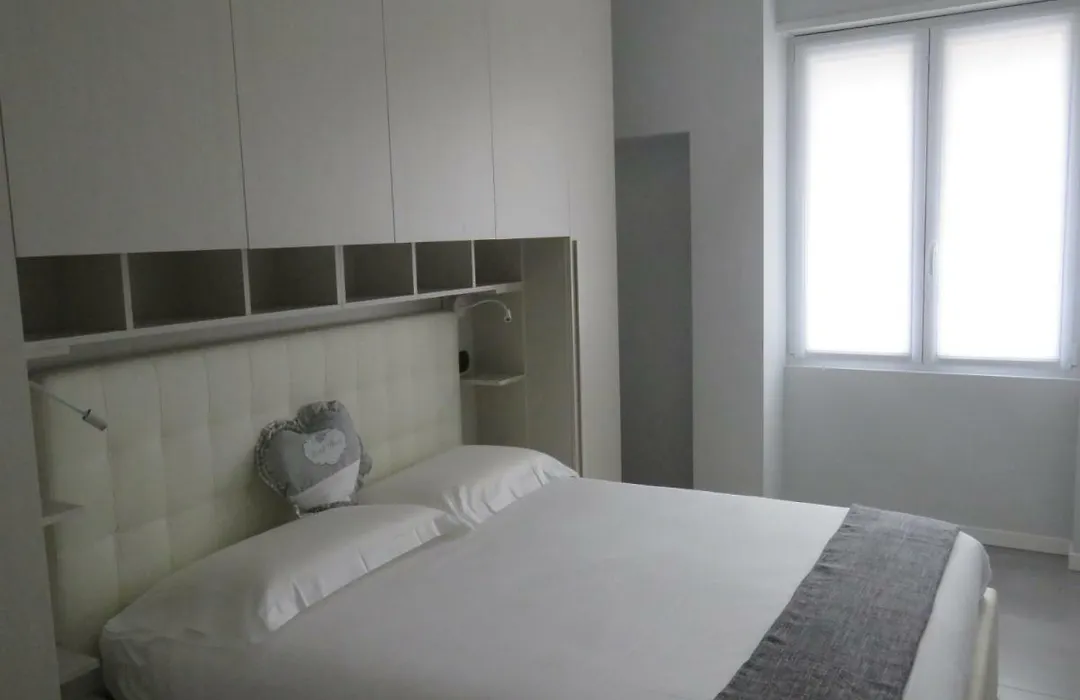 Lake Como Apartments-1