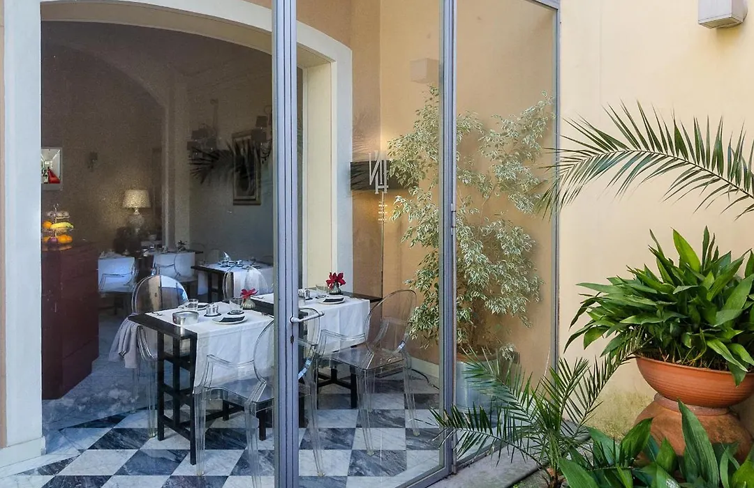 Hotel Novecento-1