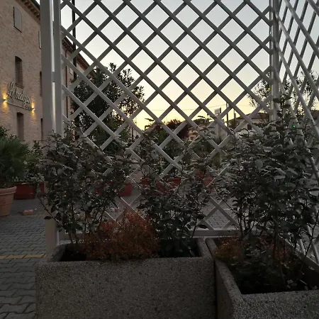Hotel La Cantina-2