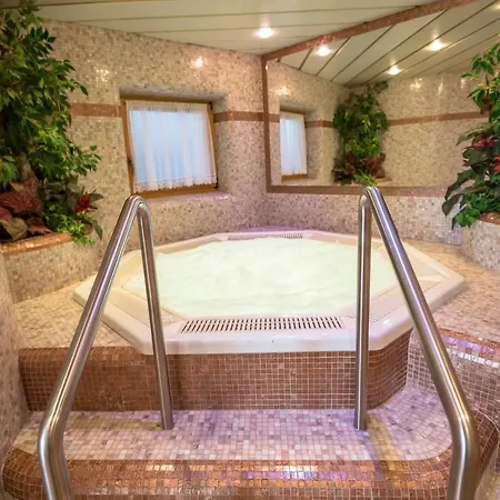 Hotel Maibad-2