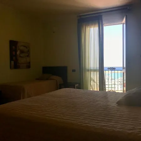 Castellammare Smart Rooms-2