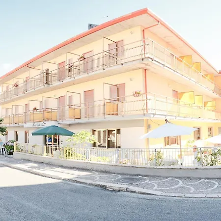 Hotel Villa Lina-3