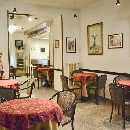 Hotel Villa Lina-2