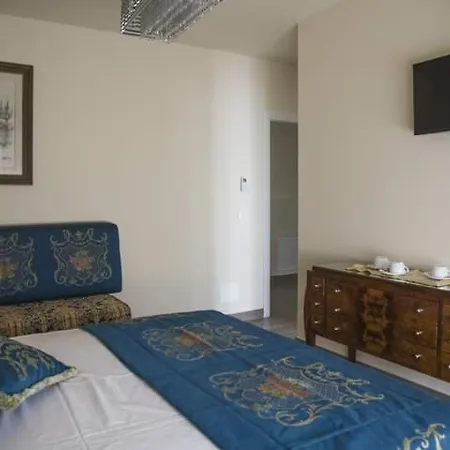 Central Station Rooms-3