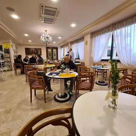 Hotel Sabra-2