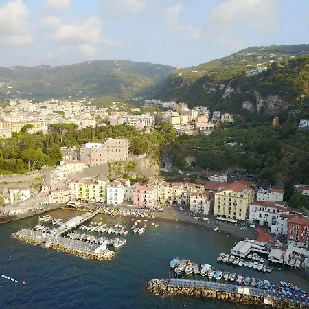 Golden Home Sorrento-3