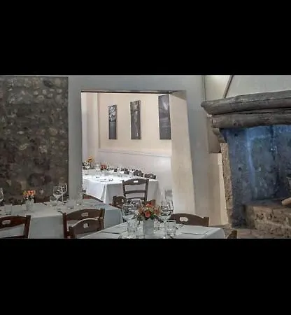 B&B Carlo III Formicola-3