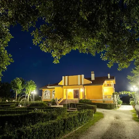 Alfresco Luxury Villa With Heated Pool-3