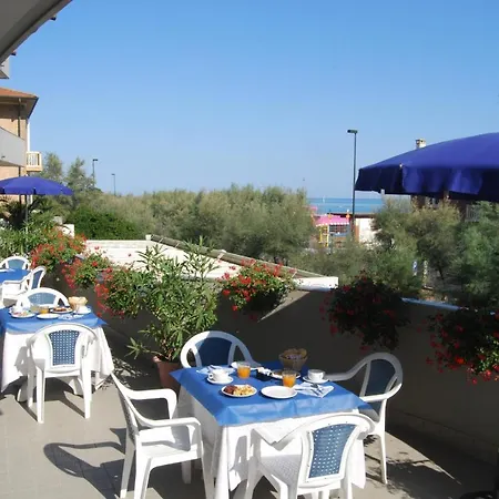 Hotel Caravelle-2