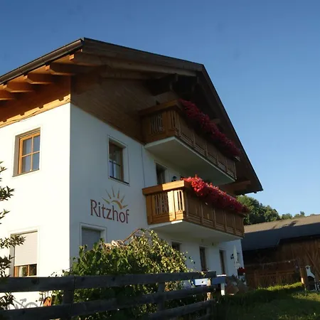 Ritzhof-2