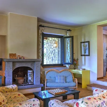 Villa Poggio Verde 6, Emma Villas-3
