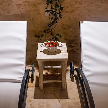 Petra Suite-2