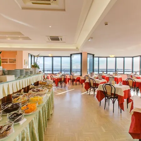 Hotel Spiaggia-2