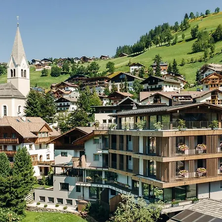 Plan Murin - Authentic Dolomites Hotel-2