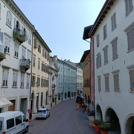 Le Meridiane City Rooms In Trento-2