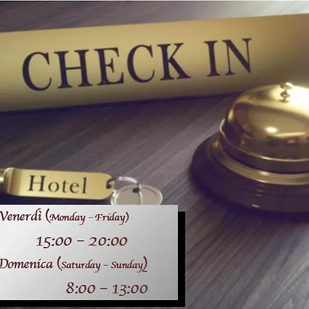 Hotel Italia-2