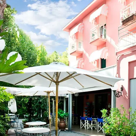 Hotel Villa Rosa-2