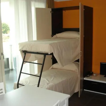 Residence Malpensa Guest House - Walk From Free Airport Shuttle-2