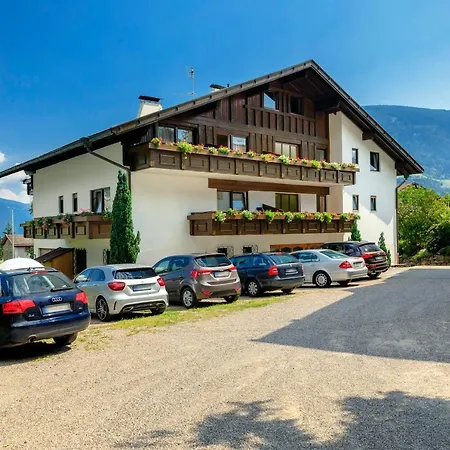 Garni-Hotel Farmerhof-2