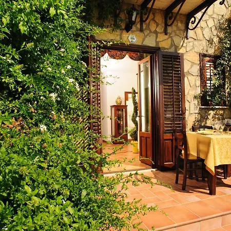 Villa Dafne-2