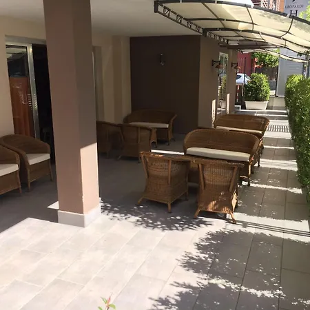 Hotel Leopardi-3