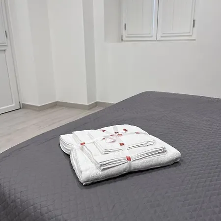 Glam B&B Room-2