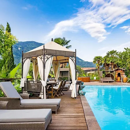 Ruster Resort-2