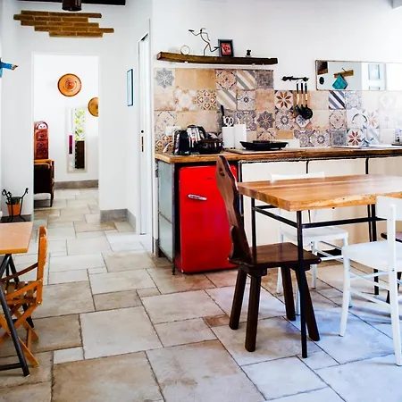 ManillaHouse-2