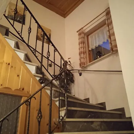 Apartment Noggler-3