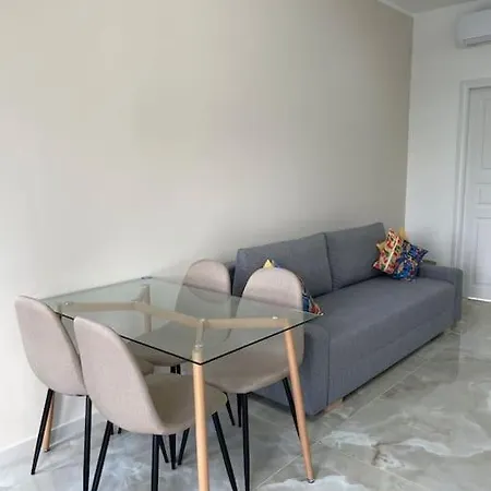 Appartamento confortevole M.I. Casa-2